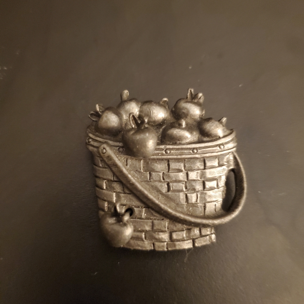 Torino brooch